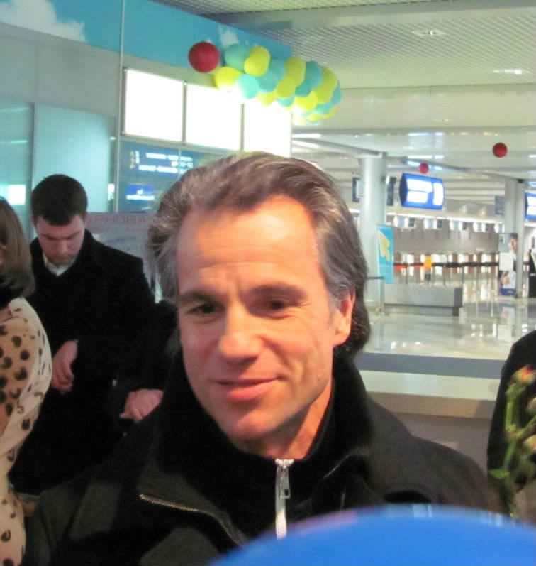 NDdP.Киев 2011.Встреча Брюно в аэропорту(фото). IMG_9170_