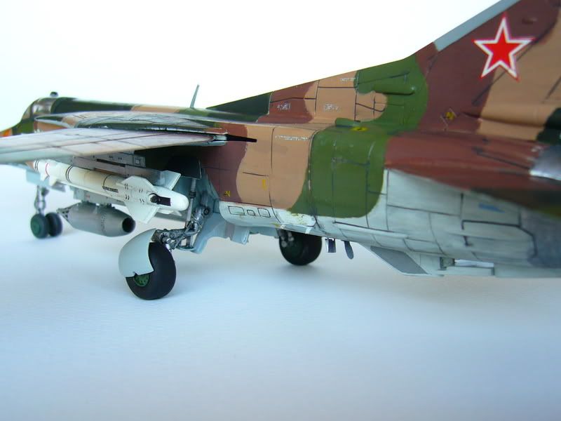 MiG-27146.jpg