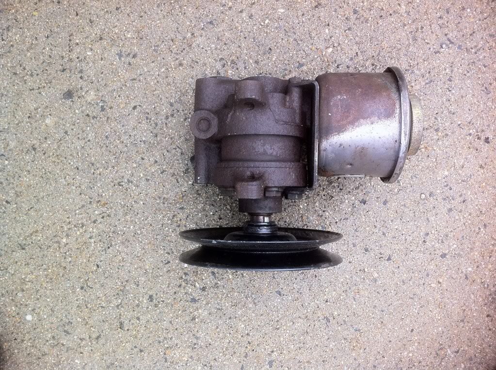 For Sale FJ60 Power steering pump with reservoir, pulley and bracket