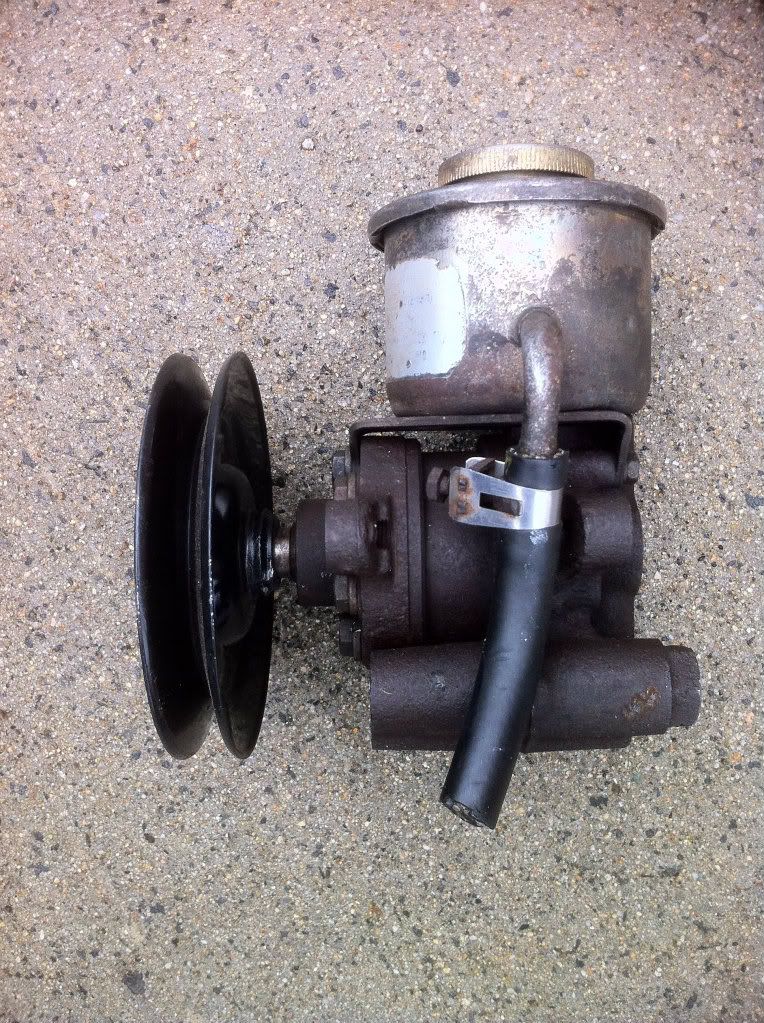 For Sale FJ60 Power steering pump with reservoir, pulley and bracket