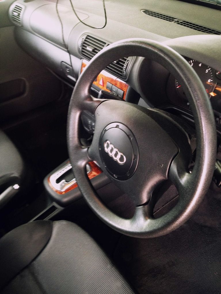 Audi-A3-Steering-Wheel.jpg