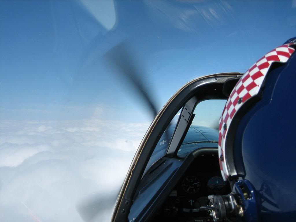 IMAGE: http://i57.photobucket.com/albums/g216/DealsGapCobra/Slideshows/P-51/IMG_6135.jpg