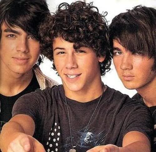 Jonas_Brothers-.jpg Jonas Brothers image by oreoariel