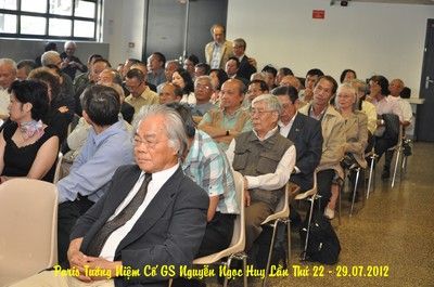 http://i57.photobucket.com/albums/g232/xuanmien/QuanKhach3.jpg http://i57.photobucket.com/albums/g232/xuanmien/QuanKhach3.jpg