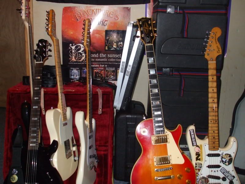guitars011.jpg