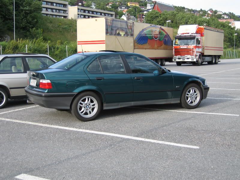 bmw318i-93_5.jpg