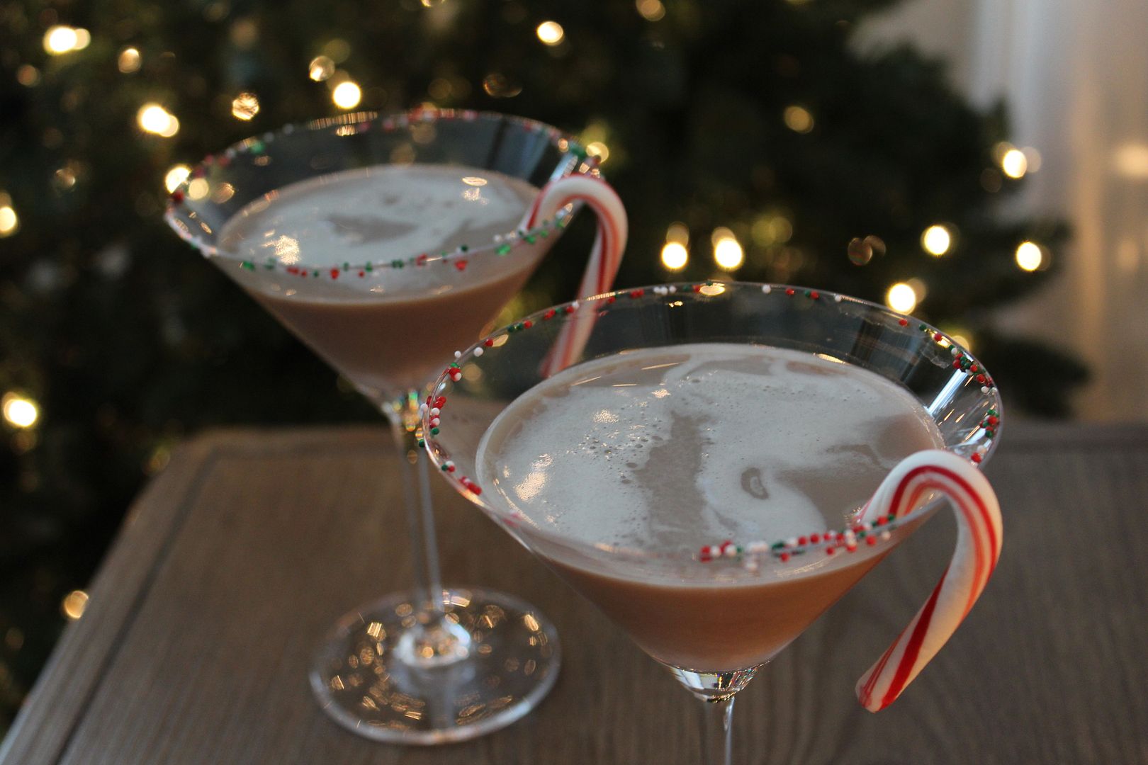 Peppermint Mocha Martini via Stilettos and Diapers