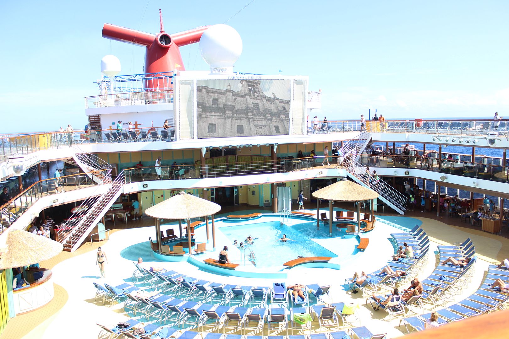 Tips for Cruising with children: what to book, pack, eat and more! www.stilettosanddiapers.com