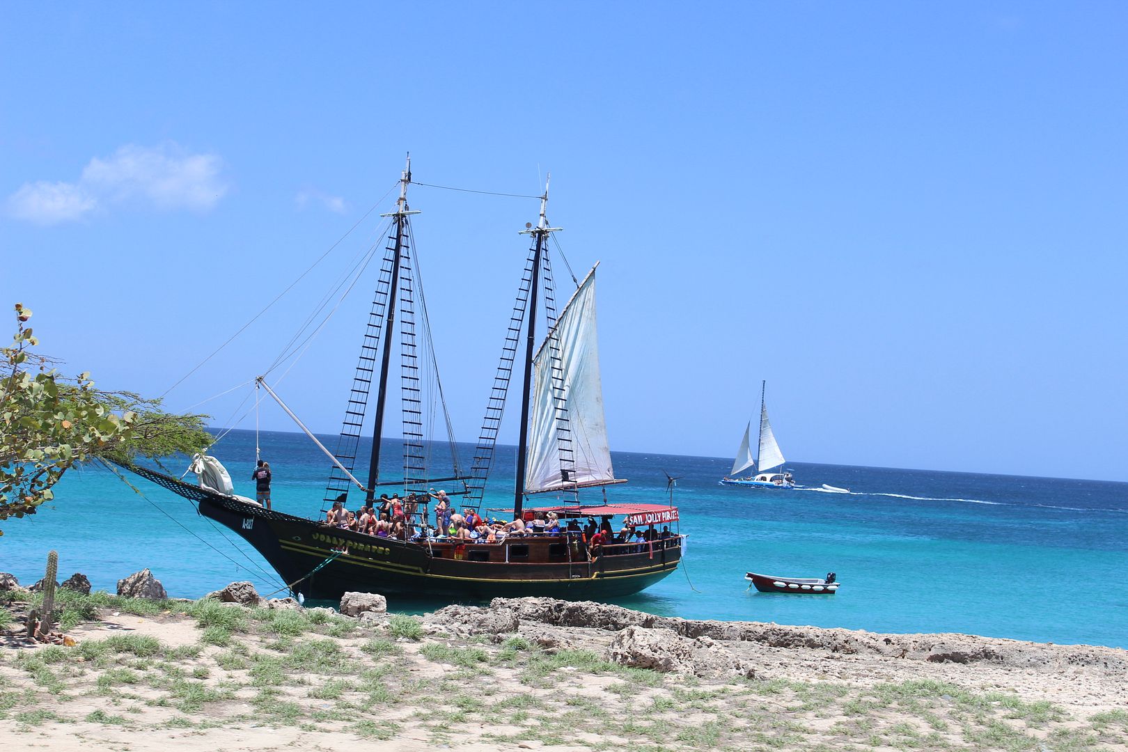 Carnival Breeze: Aruba via Stilettos and Diapers