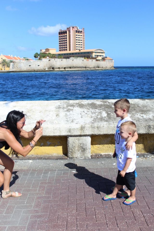Tips for Cruising with children: what to book, pack, eat and more! www.stilettosanddiapers.com