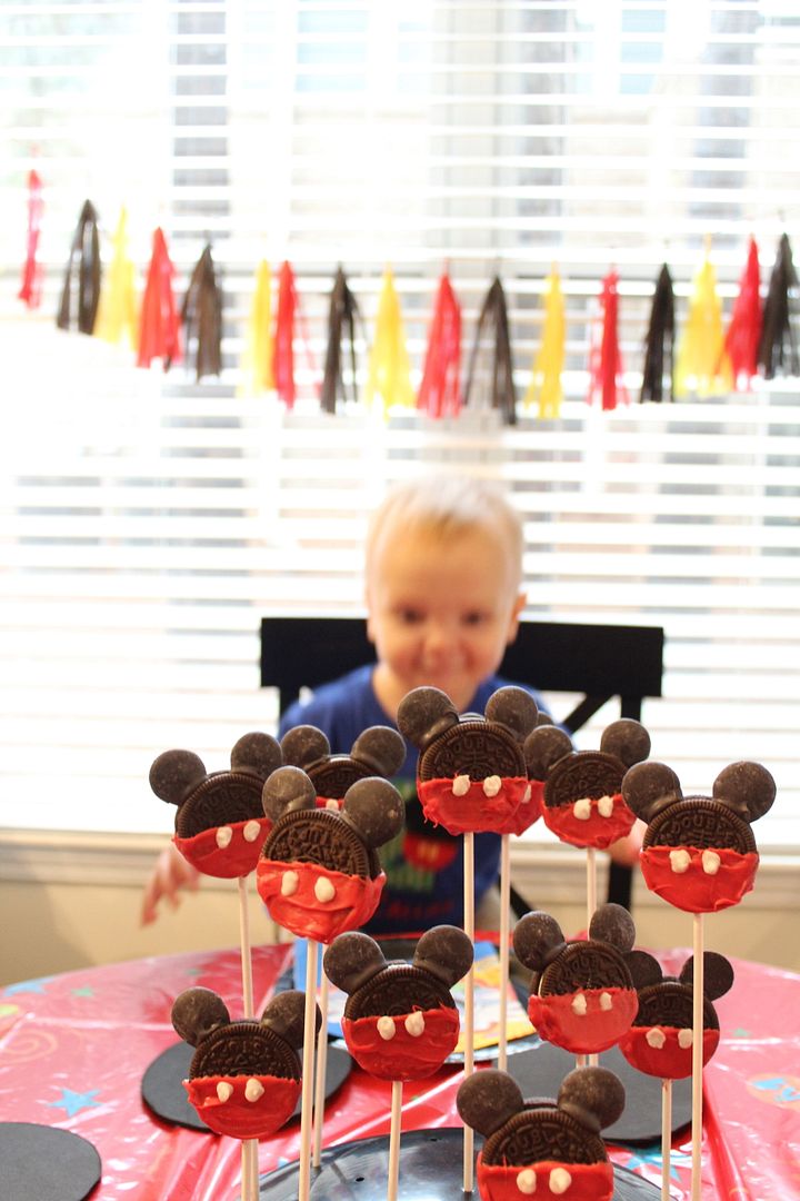 Oh Two-dles Mickey Mouse Birthday Party via Stilettos and Diapers