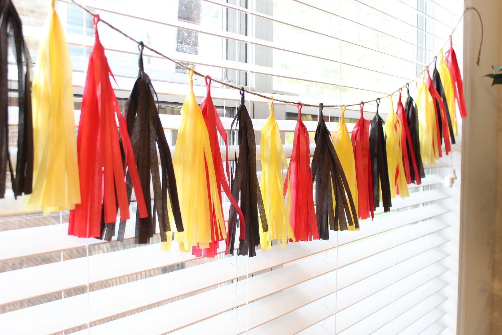 Oh Two-dles Mickey Mouse Birthday Party via Stilettos and Diapers