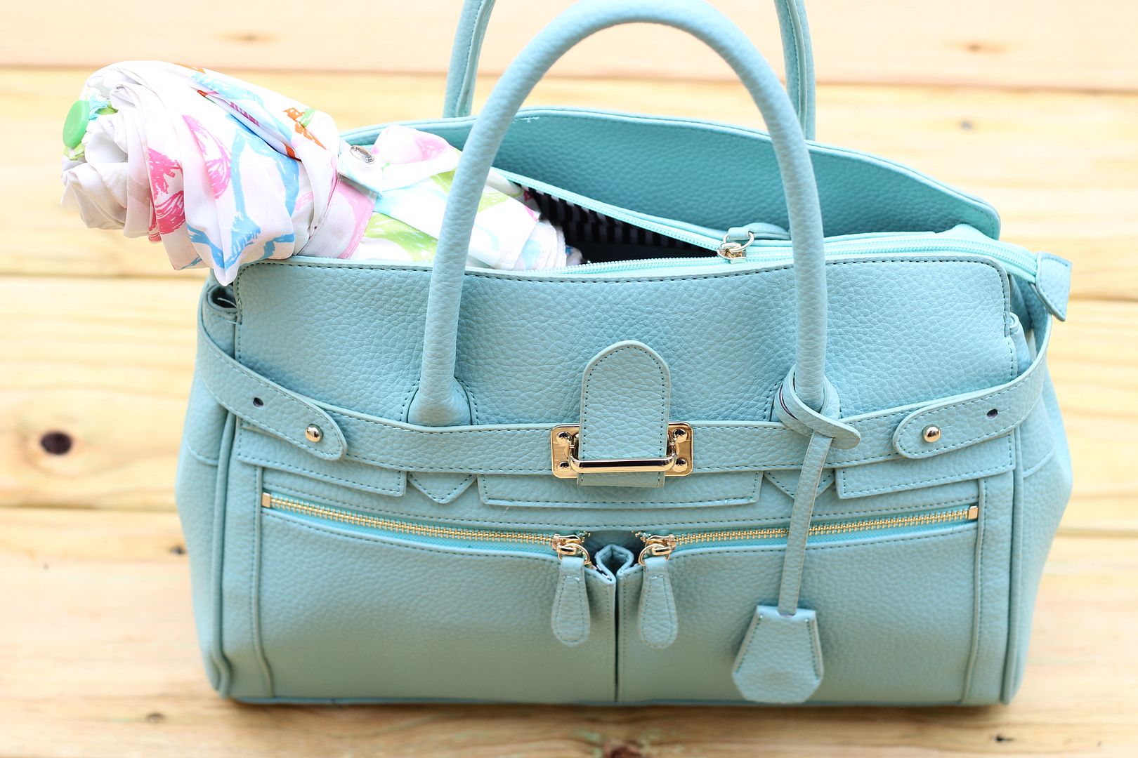 Mint Tote for Spring