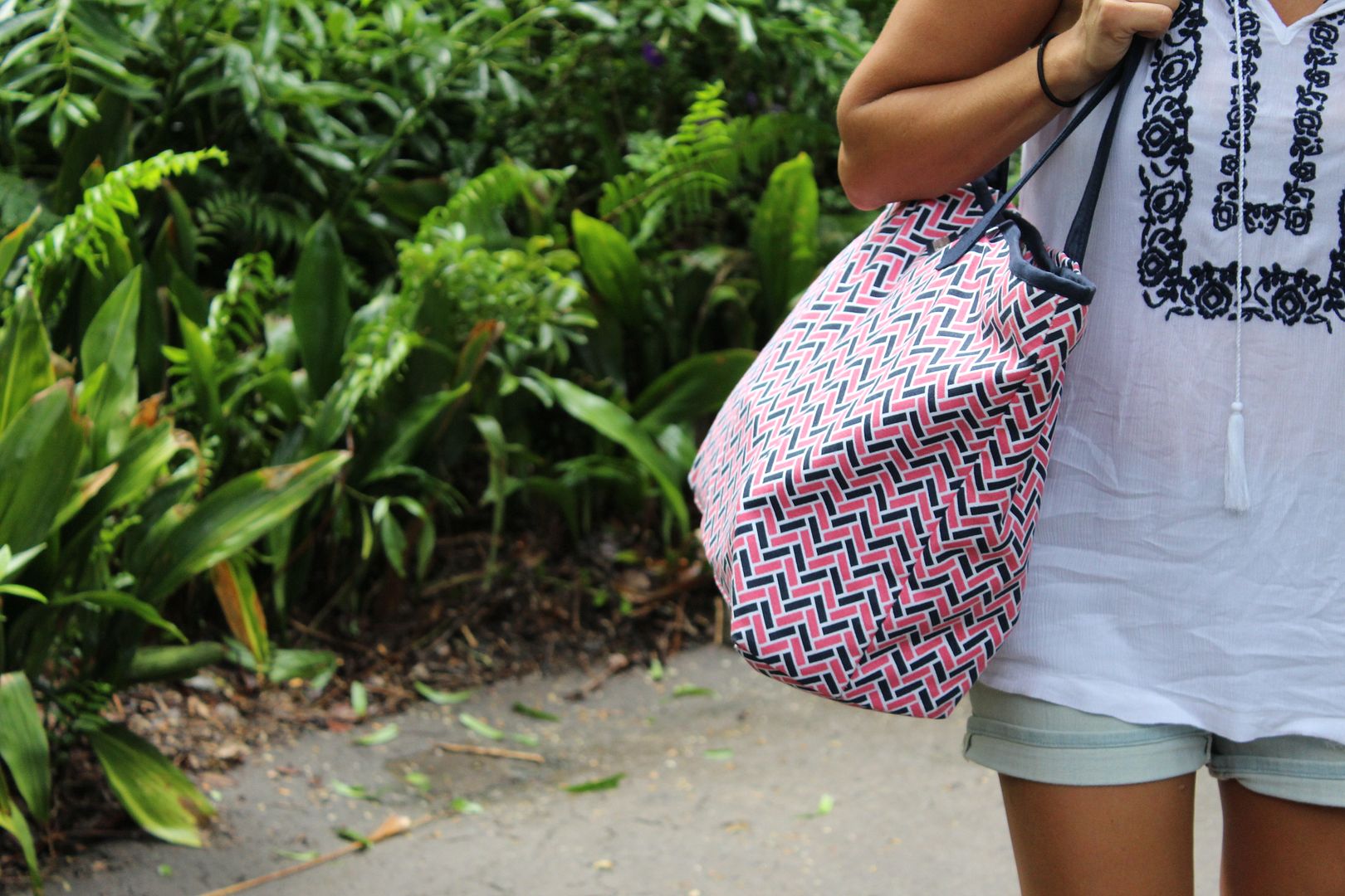 Stilettos and Diapers: Theme park style with Ame & Lulu