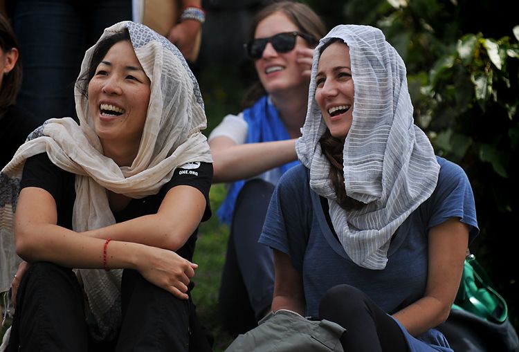 Liz Gumbinner and Christine Koh in Ethiopia | Photo ONE/Karen Walrond