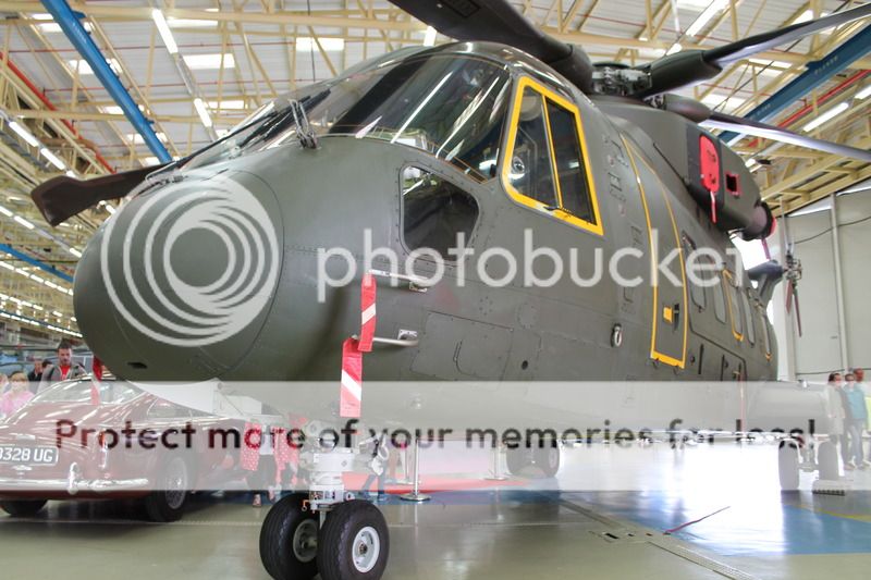 AW101 Merlin in the new Bond film Skyfall - FighterControl