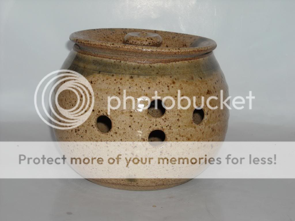Vintage American Studio Pottery Jar Pot Lid Signed Gem