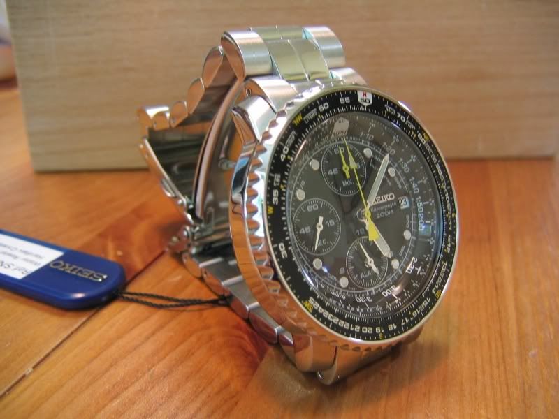 seiko flightmaster chronograph sna411