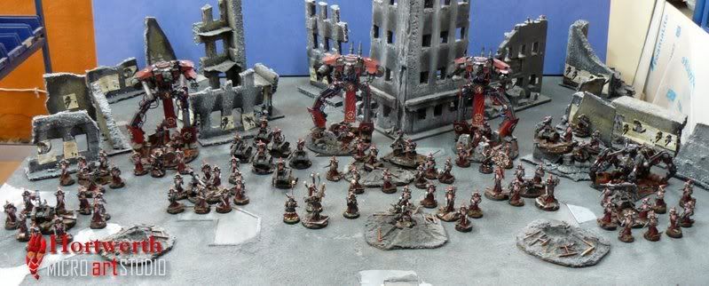 http://i57.photobucket.com/albums/g219/Hortwerh/Adeptus%20Mechanicus%202007/AdeptusMechanicusarmy628.jpg