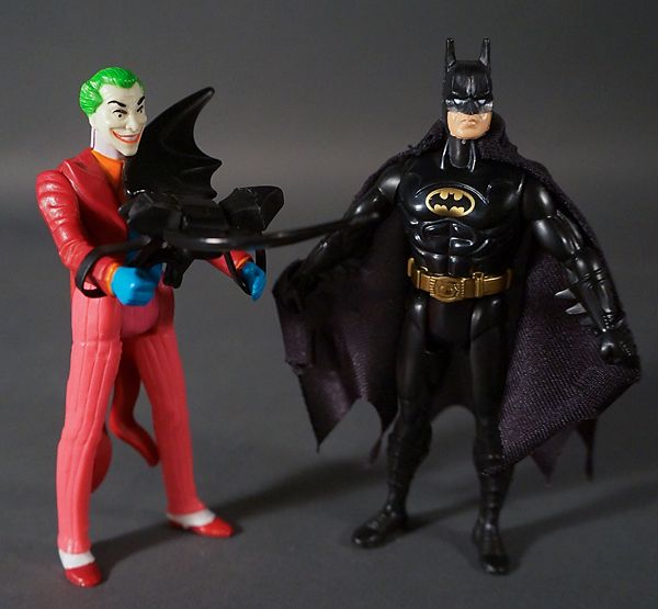 Action Features: Toy Talk Review: Shadow Wing Batman Kenner Batman Dark ...