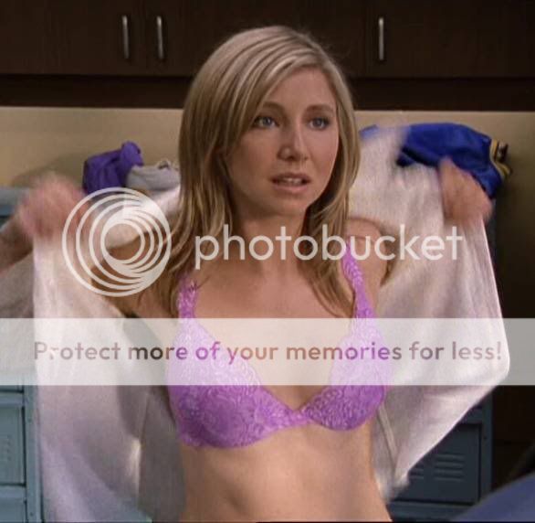 I'll post some more pics of my future wife...i mean Sarah Chalke.