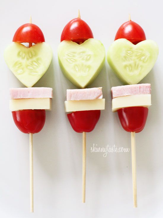 Veggie skewers: Mini ham, cheese, tomato and cucke on a stick for kids' lunchboxes. Cute!