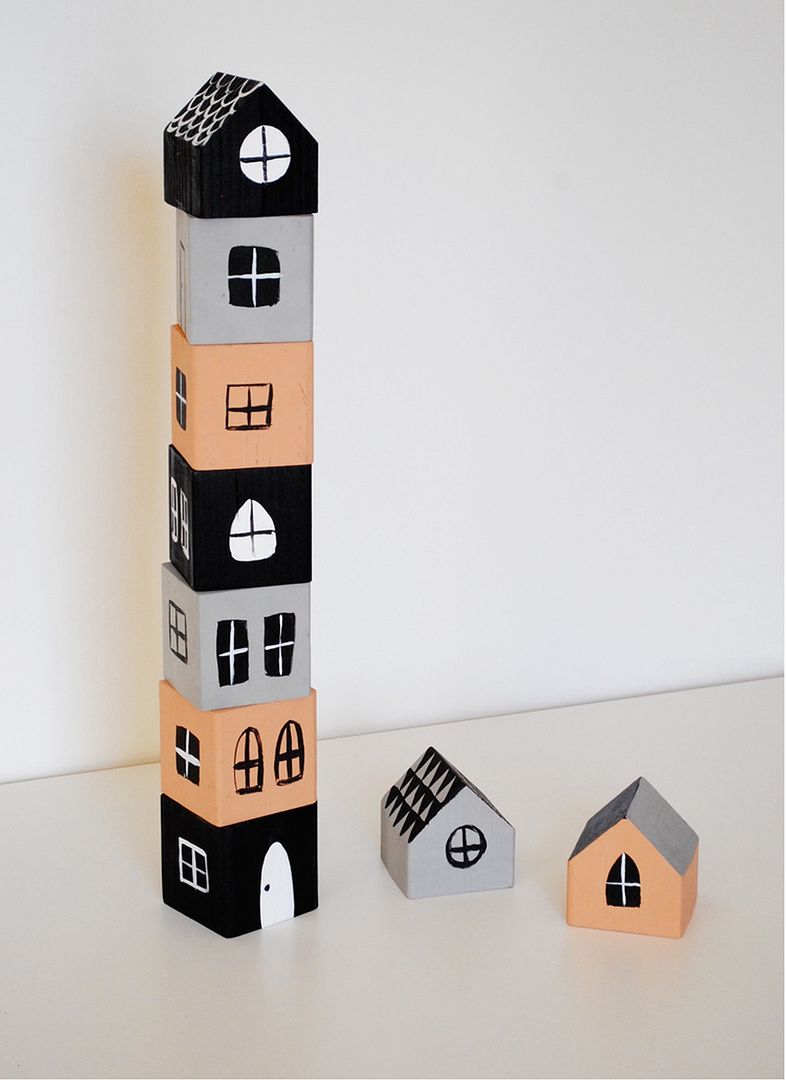 DIY wooden block house craft via Mer Mag