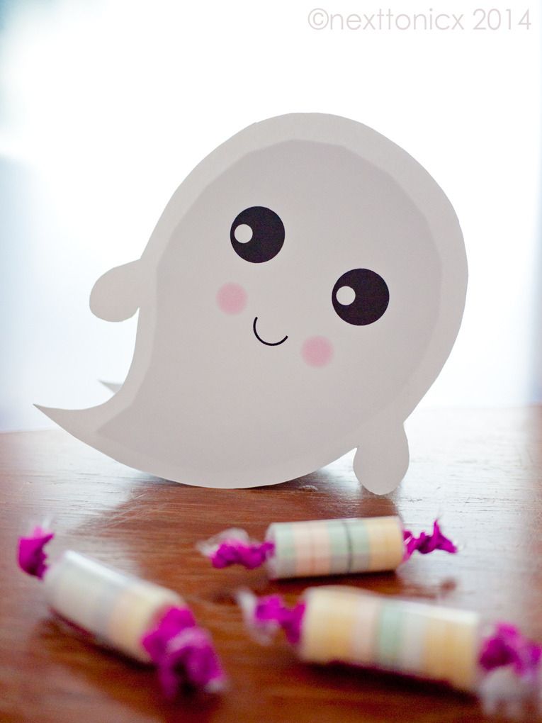 Free printable kawaii ghost party gift box | Next to Nicx
