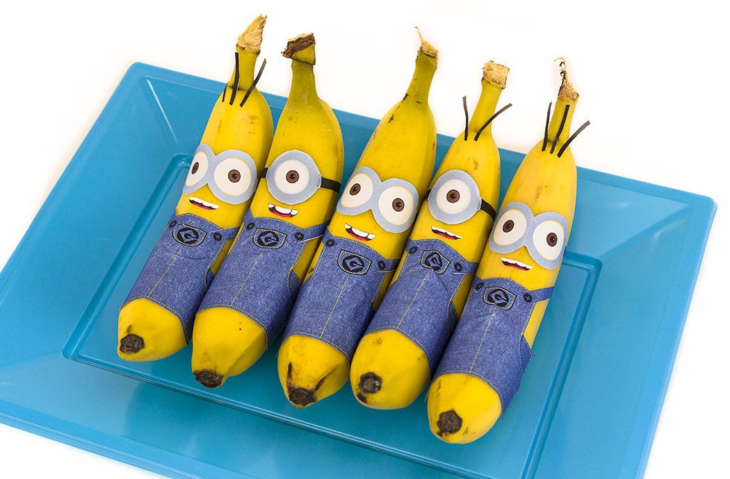 Free printables for Minions bananas: Healthy party treat!
