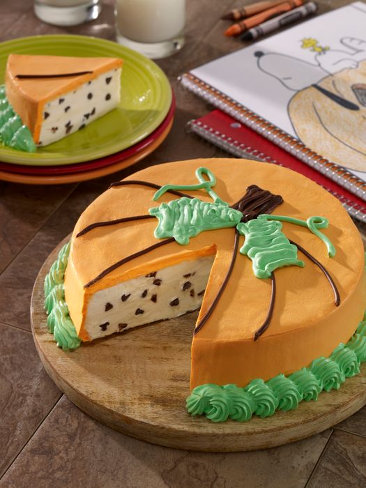 It's the Great Pumpkin Charlie Brown cake: Perfect for Halloween or any Peanuts themed party