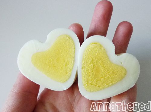 How to make a heart shaped egg via Anna the Red