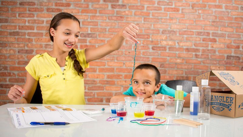 STEM toys and gifts for kids: Steve Spangler Science Club monthly subscription boxes