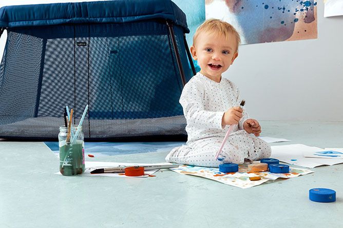 The new Babybjorn watercolor collection: Travel cribs, baby carriers, bouncers in pretty blues and corals