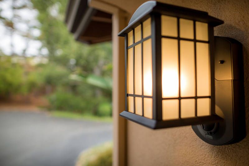 Cool new tech for parents: Kuna Home Security System looks just like an outdoor lamp
