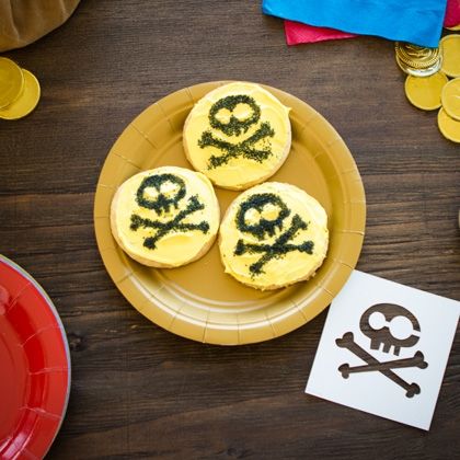 Printable pirate skull stencils for cupcakes and cookie decorating at your next pirate party