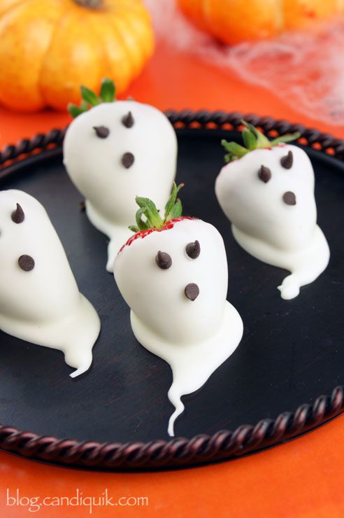Strawberry Ghost treats: recipe at CandiQuik