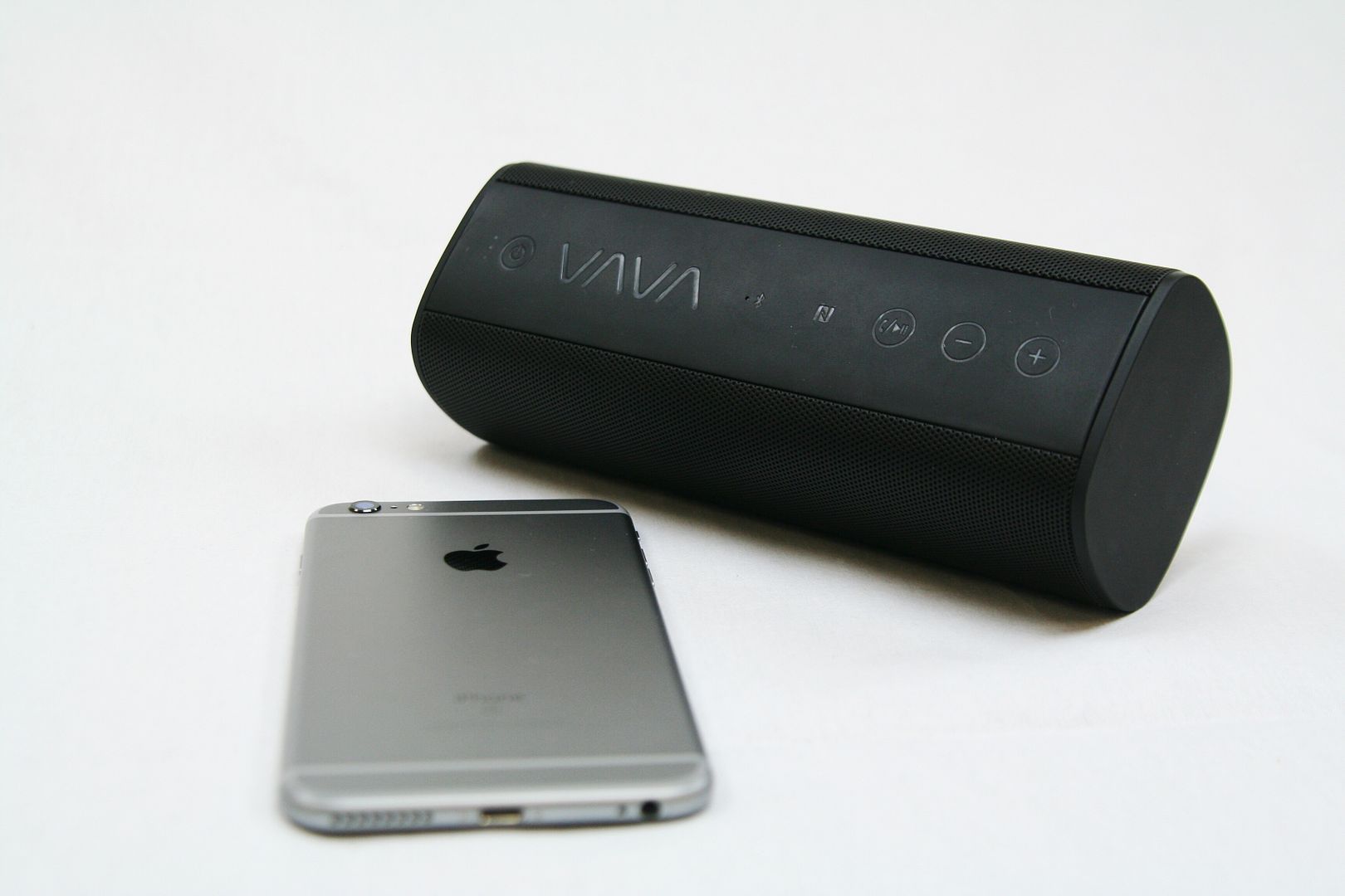 VaVa Voom2: An affordable, amazing new portable Bluetooth speaker that's water-resistant too