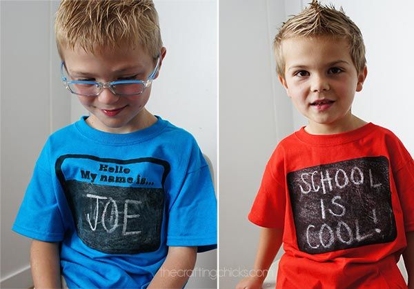Cool back to school crafts: DIY chalkboard tee from the Crafty Chicks