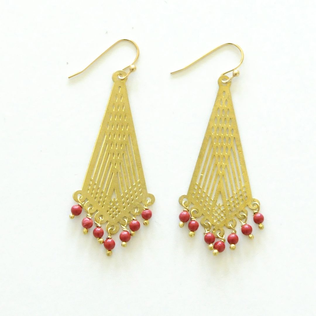 Deco dangling earrings from To the Market | affordable gifts supporting women in need