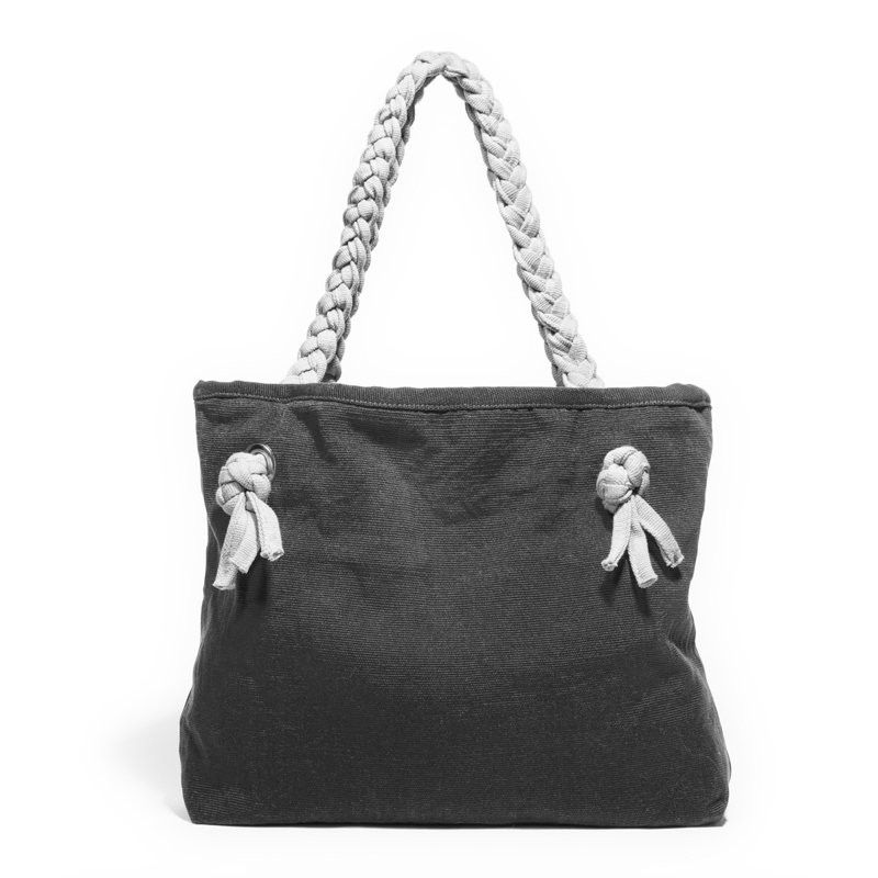 Handmade tote: Holiday gifts supporting women in need at To the Market