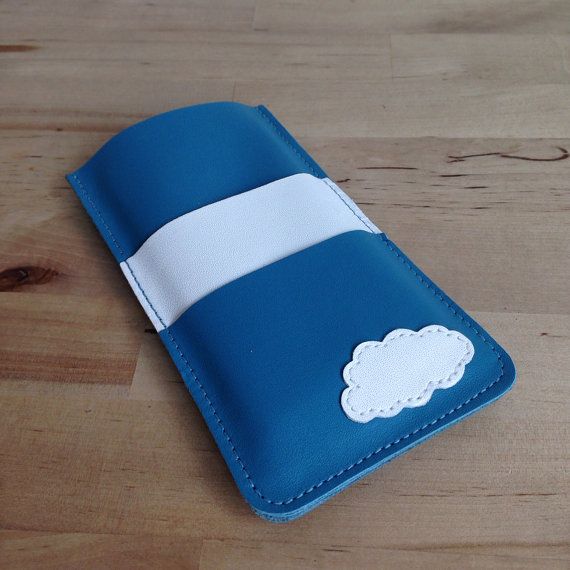 Mally leather iPhone case: Cloud design