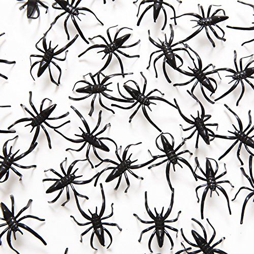 Plastic spider rings: Non-candy classroom Halloween treats ideas