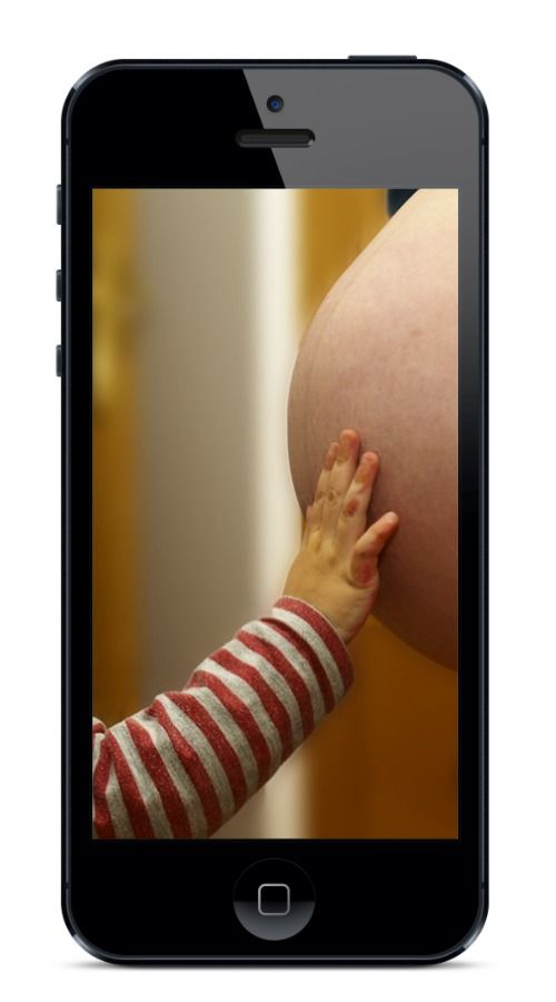 Creative family video ideas: documenting the second pregnancy using the OneDay app | Cool Mom Tech