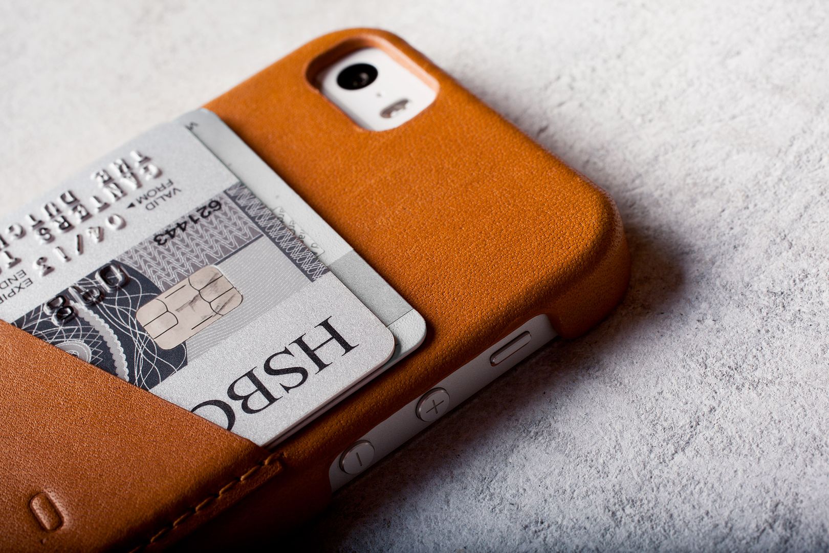 Mujjo iPhone Wallet Case | Cool Mom Tech
