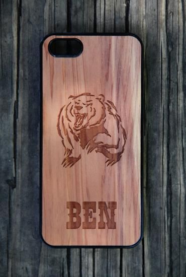 Personalized wooden iPhone cases by mini-Fab - Bear Design