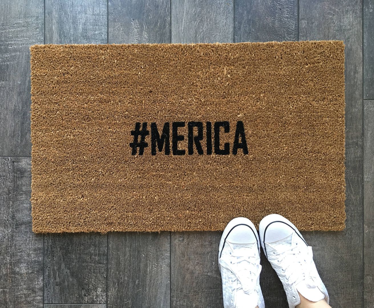 Hashtag-merica doormat: Fun 4th of July party must-haves
