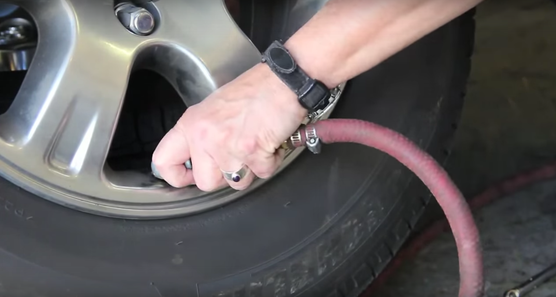 How to check your tire pressure: Important way to stay safe on the road