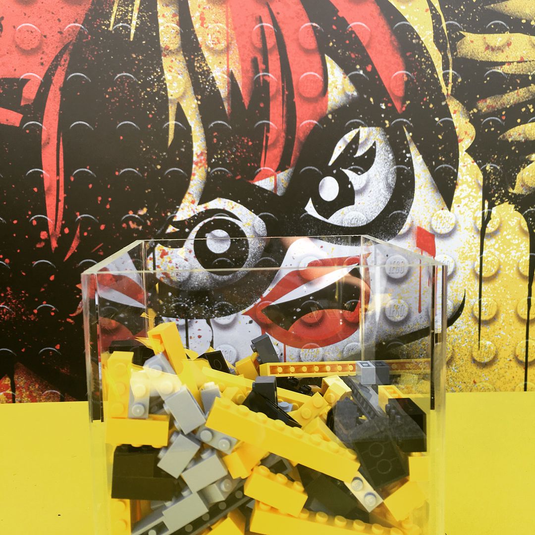 LEGO Batman Movie party ideas: Yellow, gray and black bricks on every table