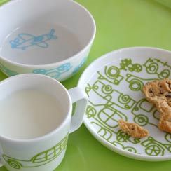 Ceramic kids' dishes from notNeutral - airplane pattern