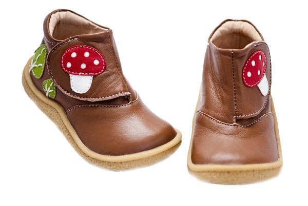Handmade leather boots for kids by Livie and Luca